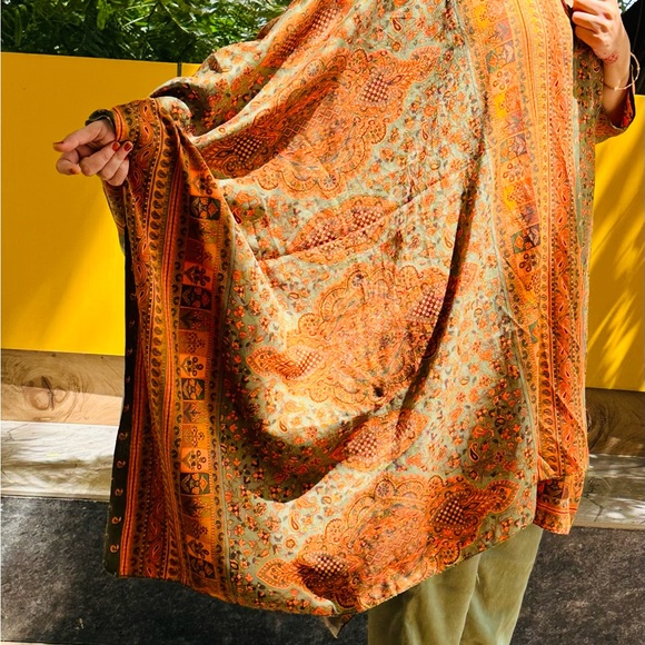 Designer stitched Kashmiri suit with stunning dupatta,size L,its new like - Picture 6 of 9